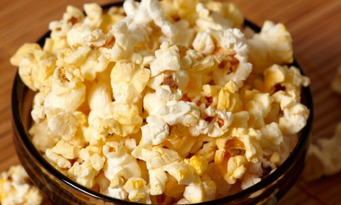 Bắp rang- Món ăn khoái khẩu của nhiều người khi đi xem phim lại chứa một lượng calo vô cùng khổng lồ